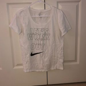 nike t-shirt